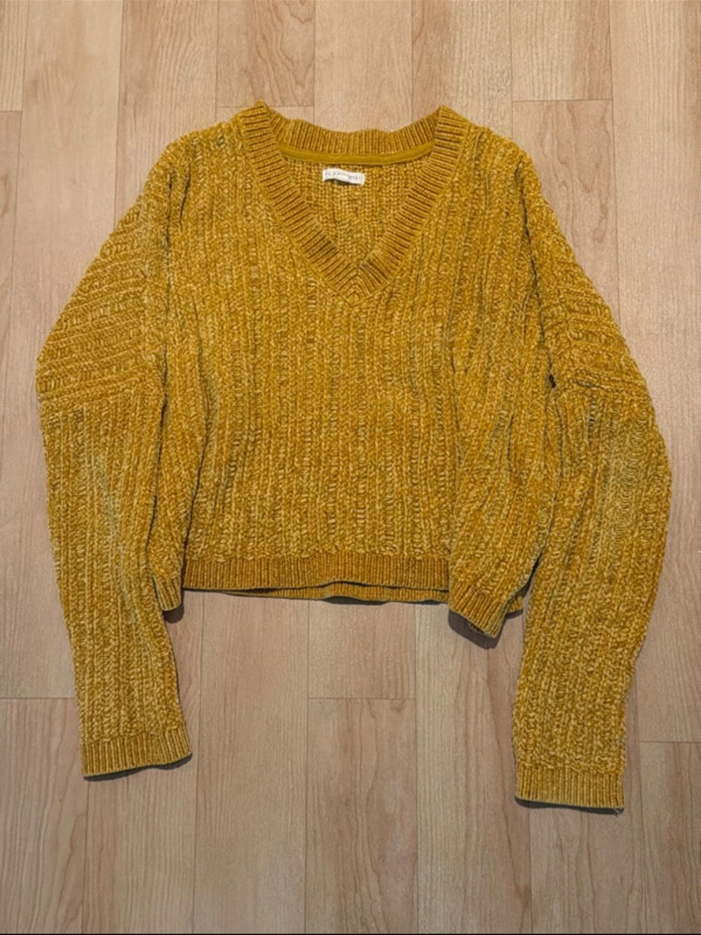 La Hearts Chenille V-Neck Sweater - Mustard